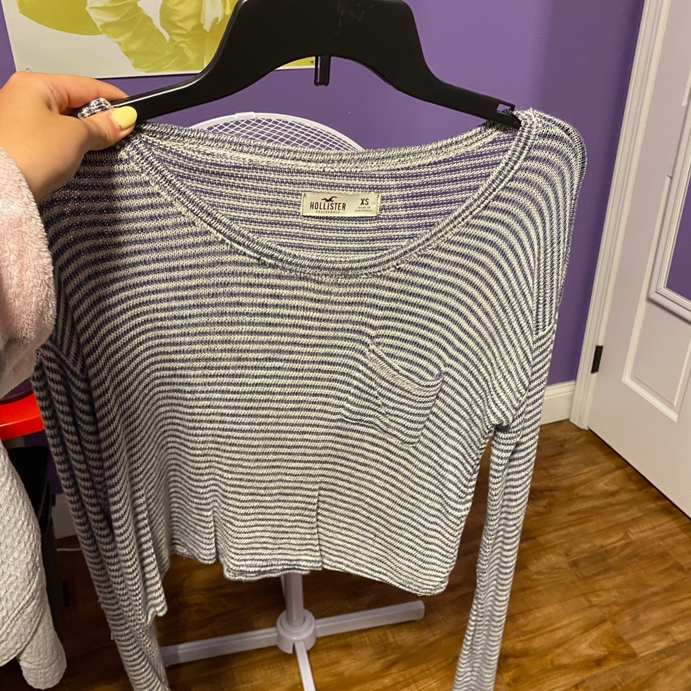 long sleeve crop top!